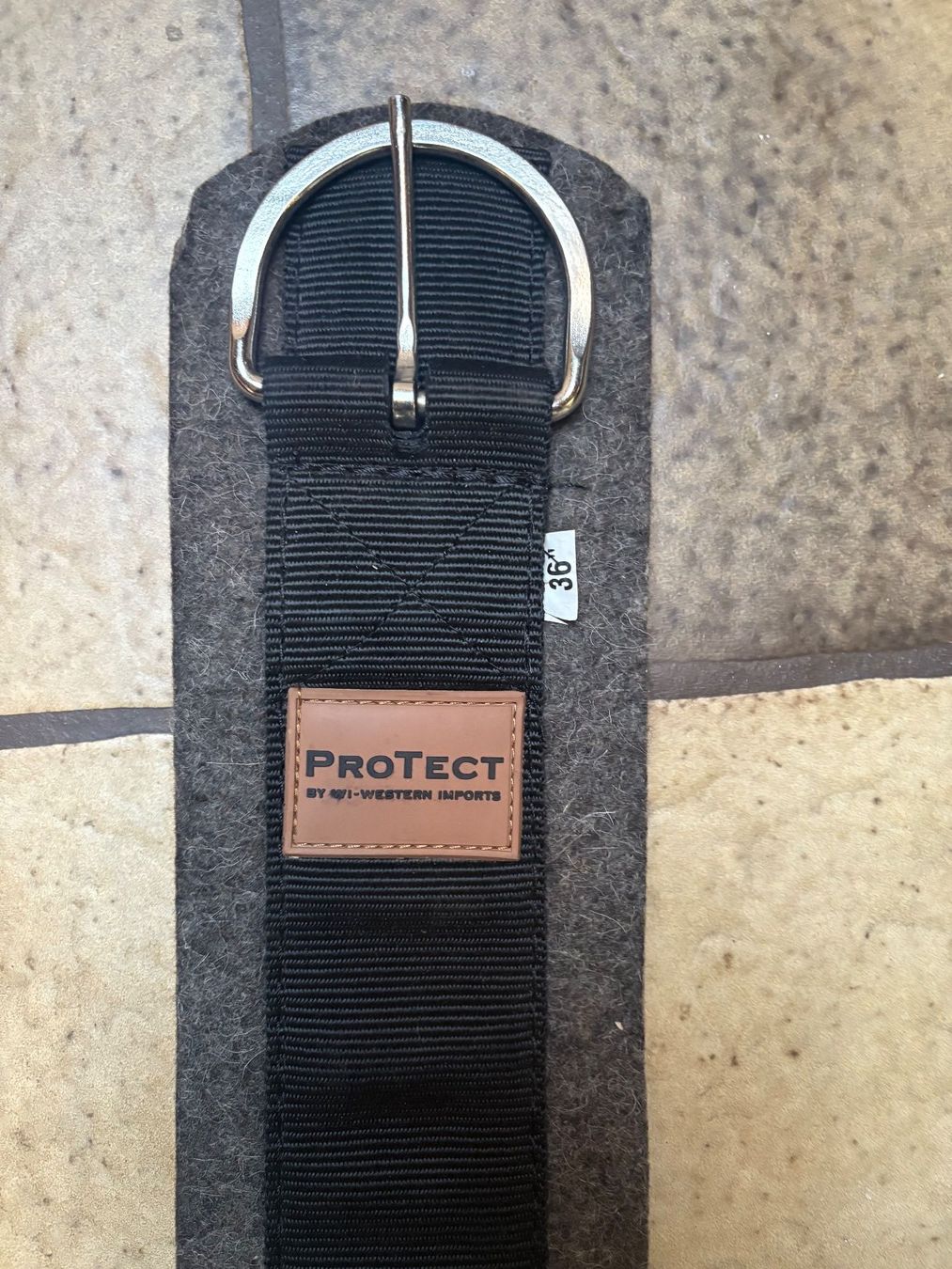 Selle & Accessori: Protect Western Imports Sattelgurt 36" – Nuovo e nell'imballaggio originale da St. Margrethen SG venduto da leto82 1