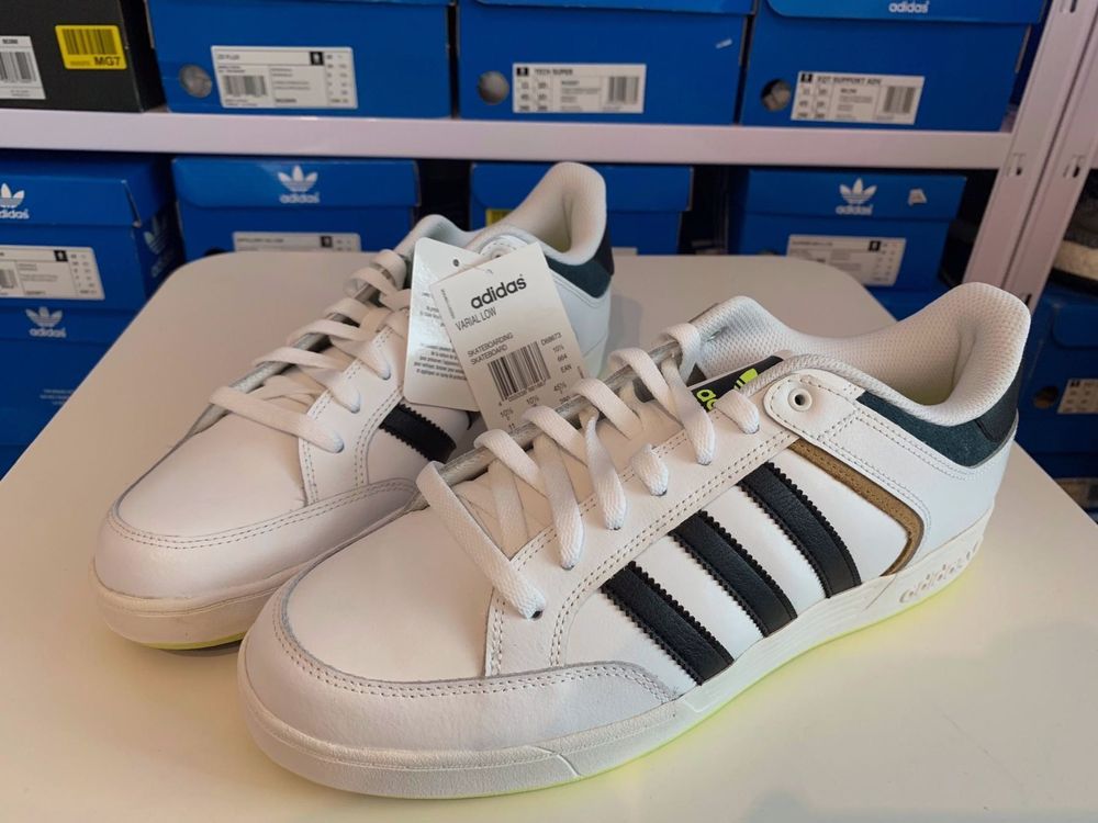 Adidas varial low homme hotsell
