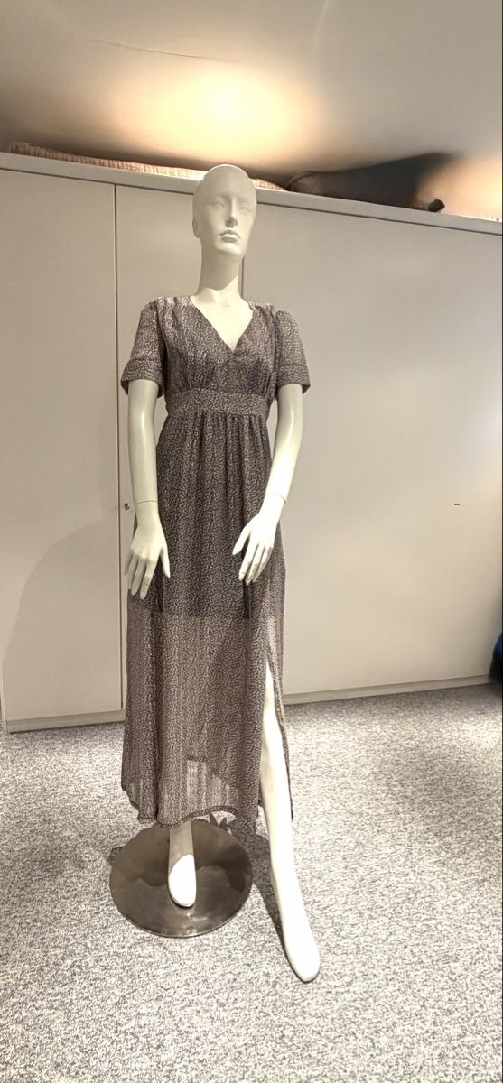 Kleider: Superbe robe longue.  Coupe moderne 38 – Neu (gemäss Beschreibung) aus Genève von flocon06