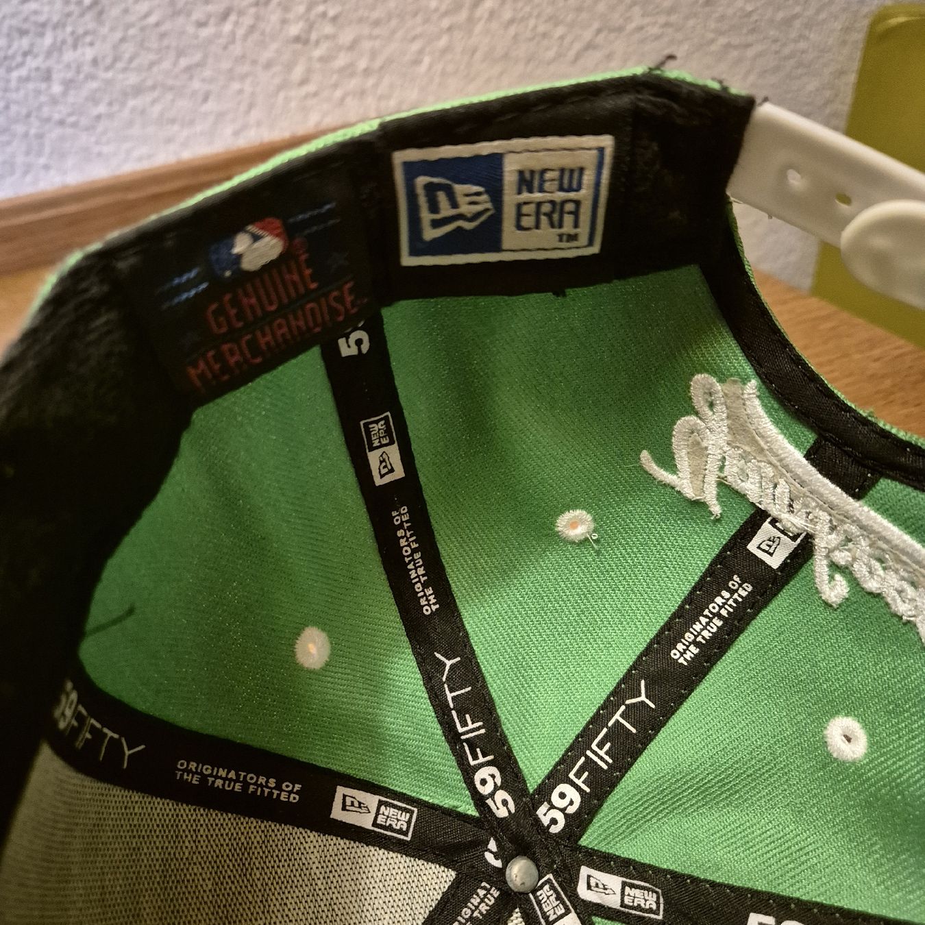 New Era Chapeaux, bonnets & casquettes: Cappellino New Era 7 1/4 – Neuf (Voir description) à Rancate par sarah357 4