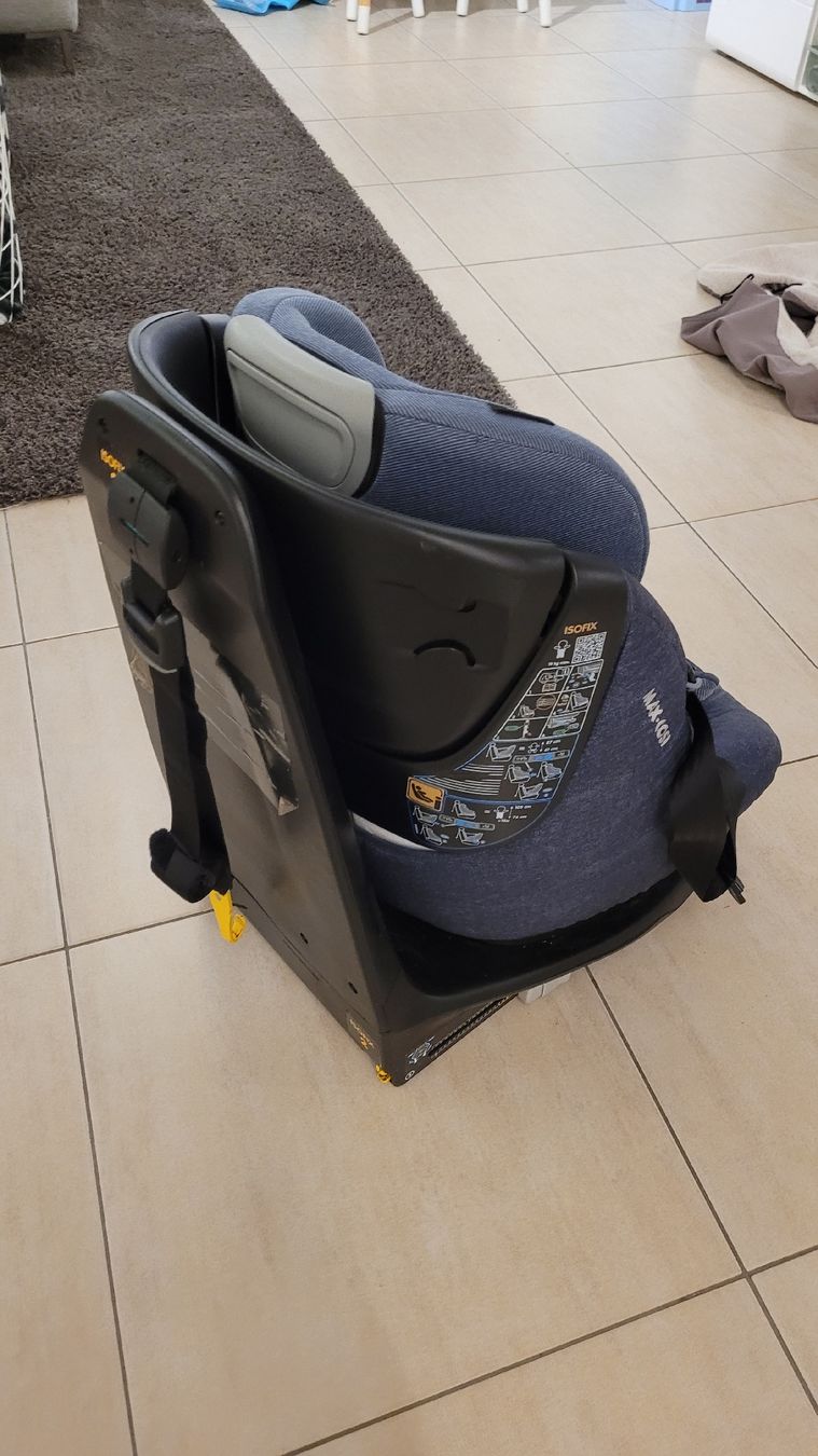 Maxi-Cosi Seggiolini per auto: Maxi-Cosi Kindersitz mit Sommerbezug – Usato da Stachen venduto da Cheran-A 2
