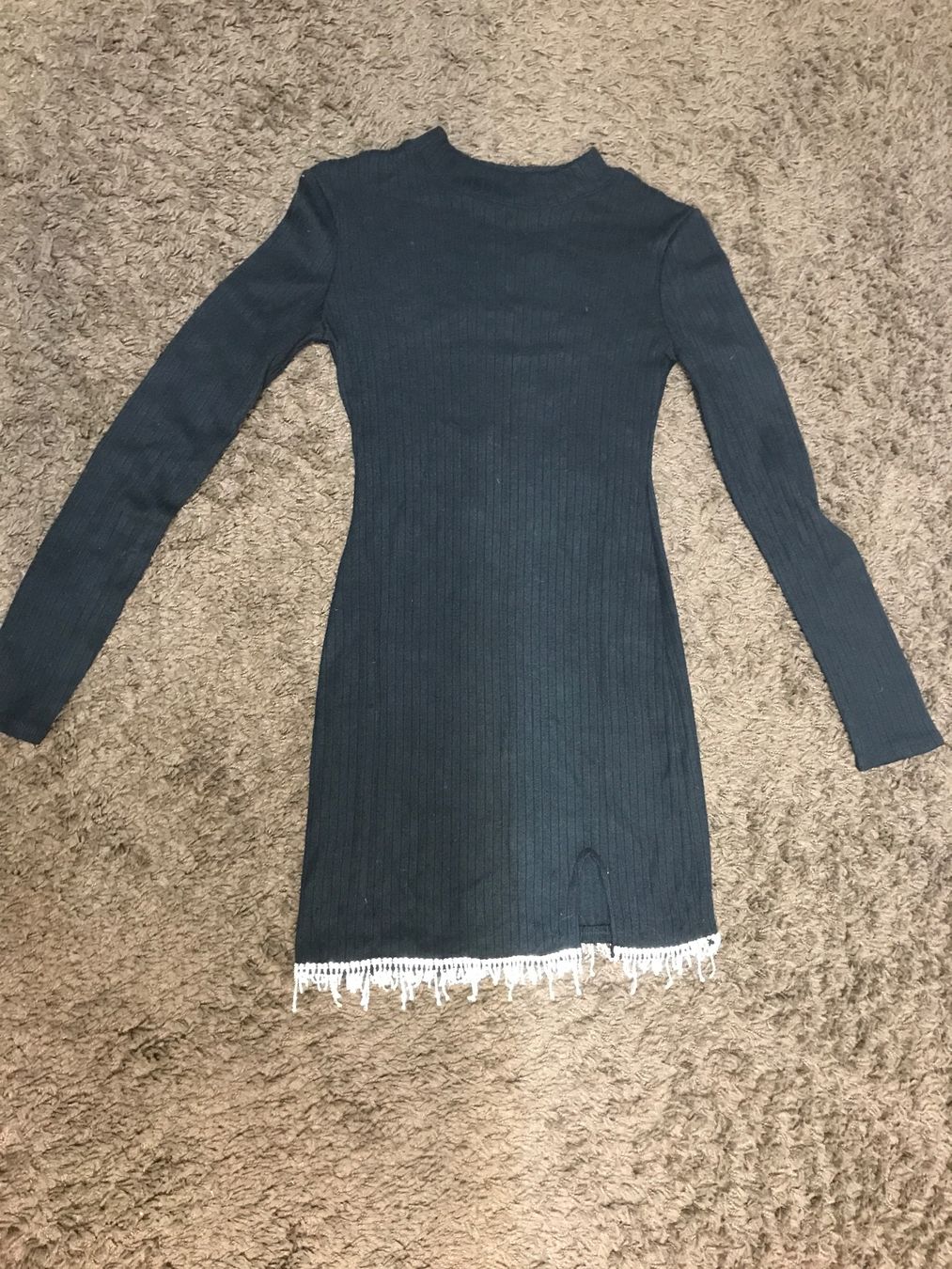 Zara Kleider: Zara Kleid mit Strass am Saum Gr S – Gebraucht aus St. Margrethen SG von kellenbh