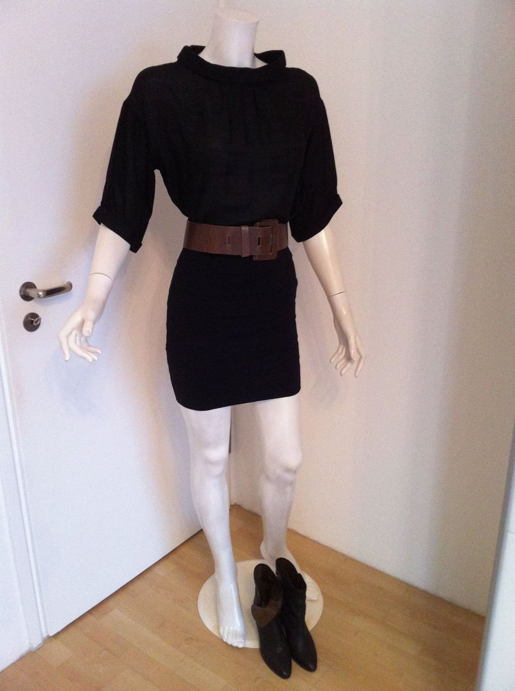 Mango Camicette: 🤩MANGO RETRO-STYLE BLUSE SCHWARZ NEU – Nuovo (secondo la descrizione) da Olten venduto da Naja-Twins-Twins 4