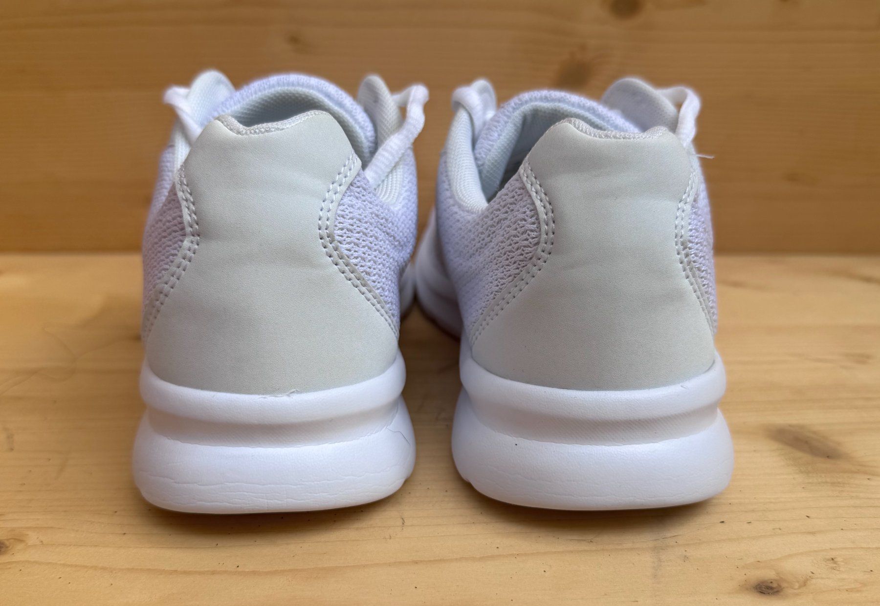 Scarpe da uomo: VTY Sneakers pointure 41, blanches – Usato da Gland venduto da Rwdd 4