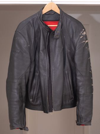 Dainese Motorradjacke Leder schwarz gebraucht