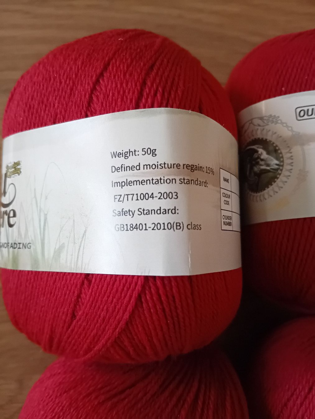 Lana: 200gr.Cashmere inkl.Buch – Nuovo (secondo la descrizione) da Burgdorf venduto da carodesign1 1