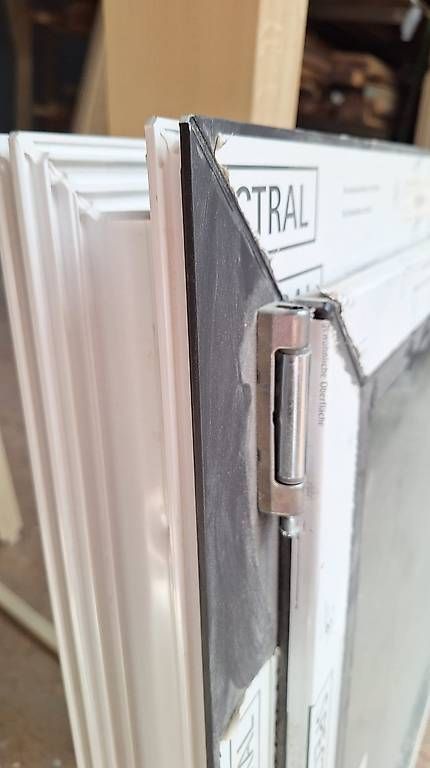 Fenster: neues Kunstoff-Fenster, 2-farbig – Gebraucht aus Schiers von Birnel5 3