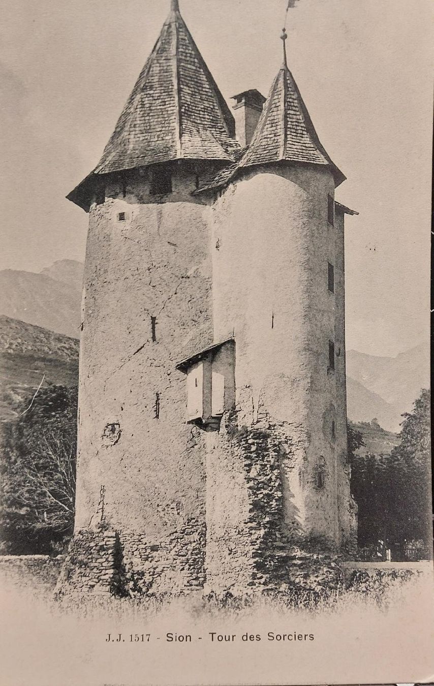 Cartoline postali: SION - Tour des Sorciers – Usato da Delémont venduto da Domdom1