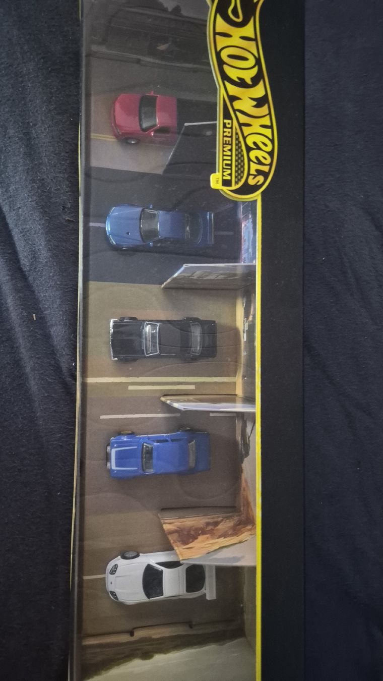 Hot Wheels Modellini d'auto: Hothweels Fast and Furios  – Nuovo e nell'imballaggio originale da Jona venduto da Rdiaz77 2