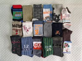 NEU! 17 Paar Socken Paket Bundle Kinder Gr. 31-33