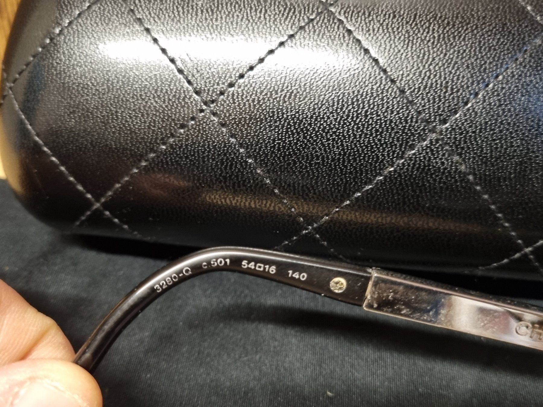 Chanel Occhiali & Lenti: Chanel Brille mit Etui Schwarz – Usato da Schaffhausen venduto da Leveron13 4