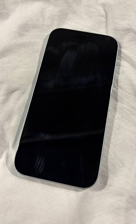 Portables: iPhone 15 - gebraucht – D'occasion à Kriens par Miss-Solomon 1