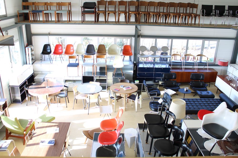 Vitra Eames Stühle EA108,  Netz schwarz 2