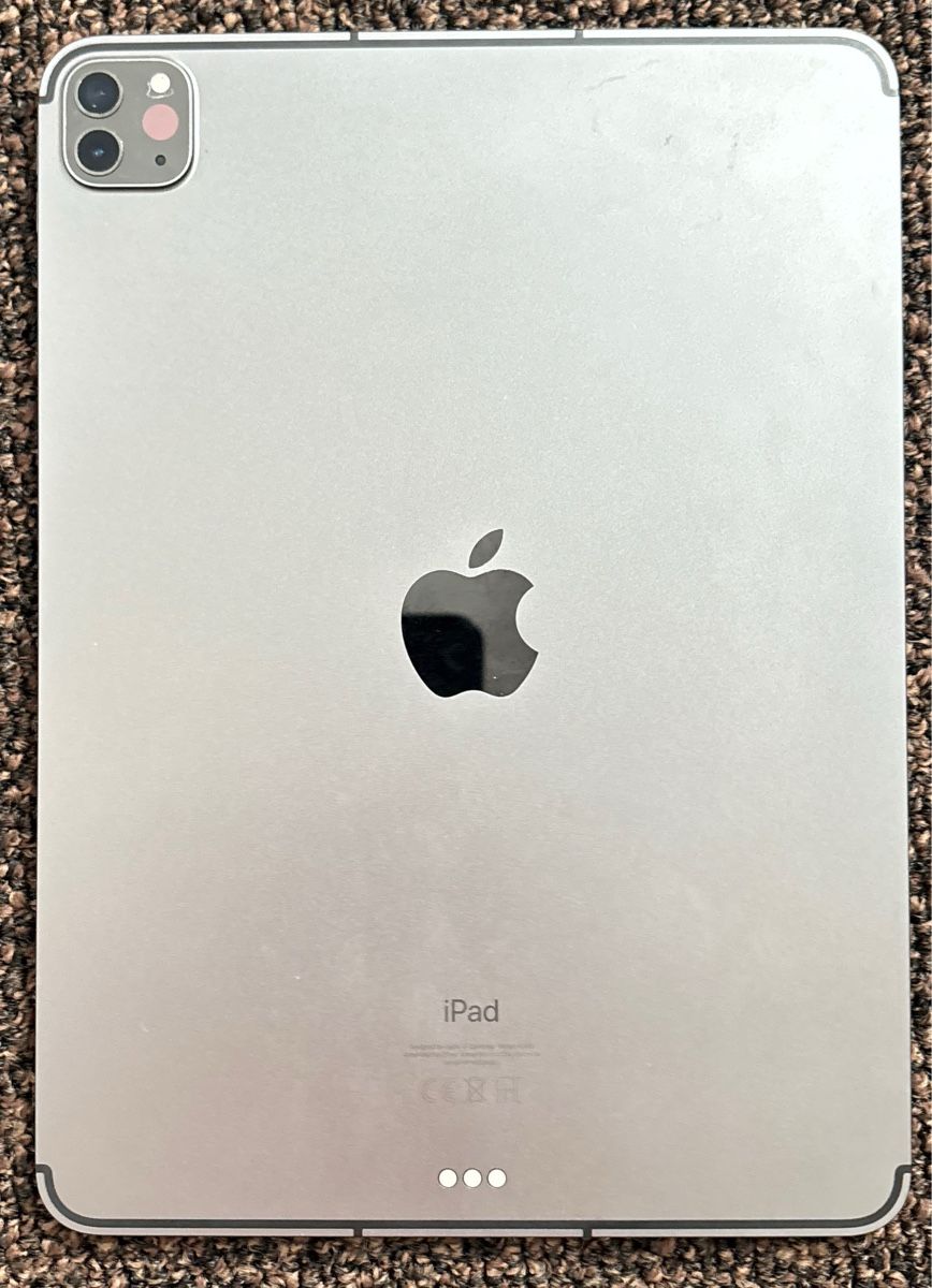 Apple Tablet PC: iPad Pro 11" - Wifi - Cellular 5G, M1, Pen, Keypboard, Folio – Usato da Oberdiessbach venduto da Npss 2
