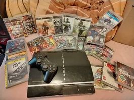 Playstation 3 Konsole mit 2 Controller und 21 Spielen