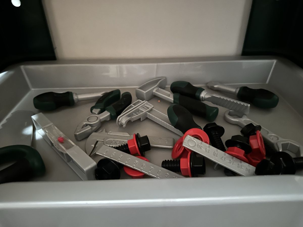 Spielzeuge: Bosch Work Station Toy Tool Bench Set Used – Gebraucht aus Zürich von car_68nt 2