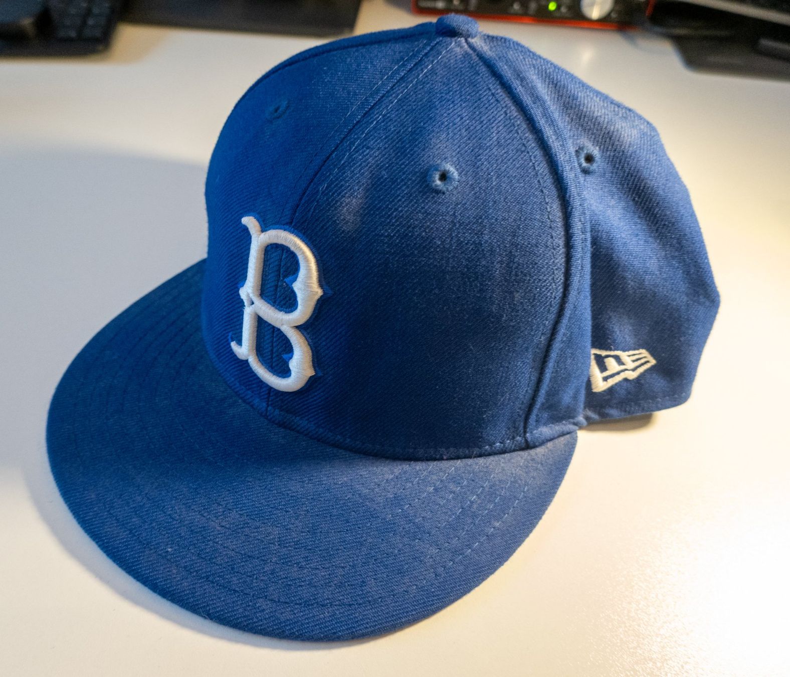 Hüte, Mützen & Caps: Cap - Boston - New Era - 56,8cm – Gebraucht aus Flims Waldhaus von wittwermathias 1