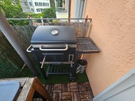 Holzkohlegrill, guter Zustand, ideal für den Sommer!