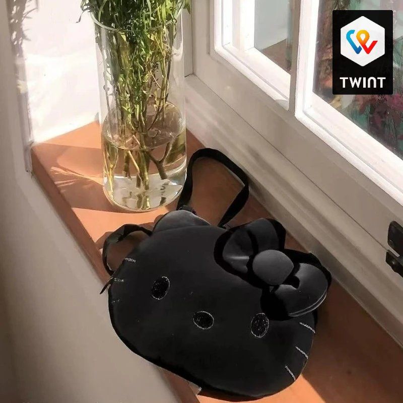 Taschen für Damen: Sac à bandoulière noir Hello Kitty – Neu und originalverpackt aus Saignelégier von onekeystore 1