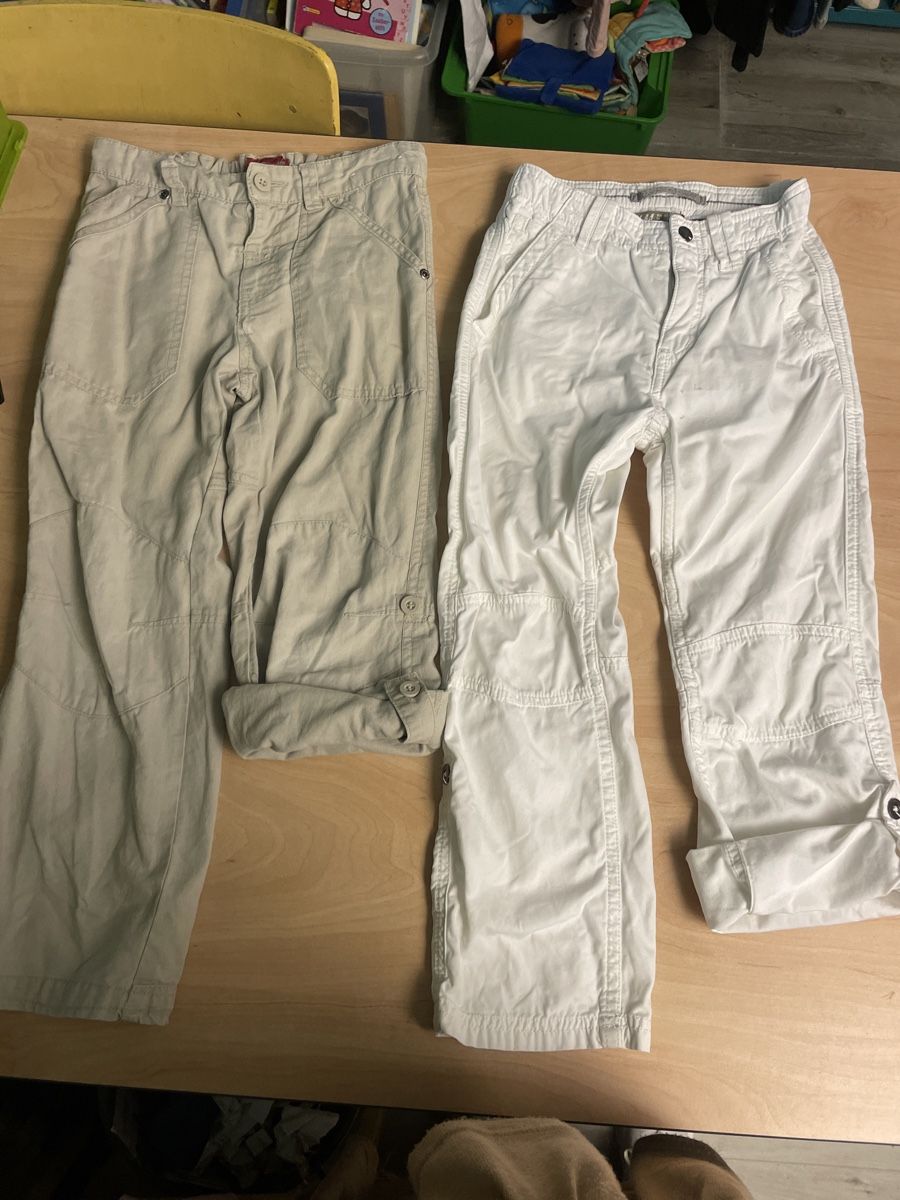 H&M Pantaloni: 2 Campus/H&M Sommerhosen Gr.122 – Usato da Obergerlafingen venduto da cabo4