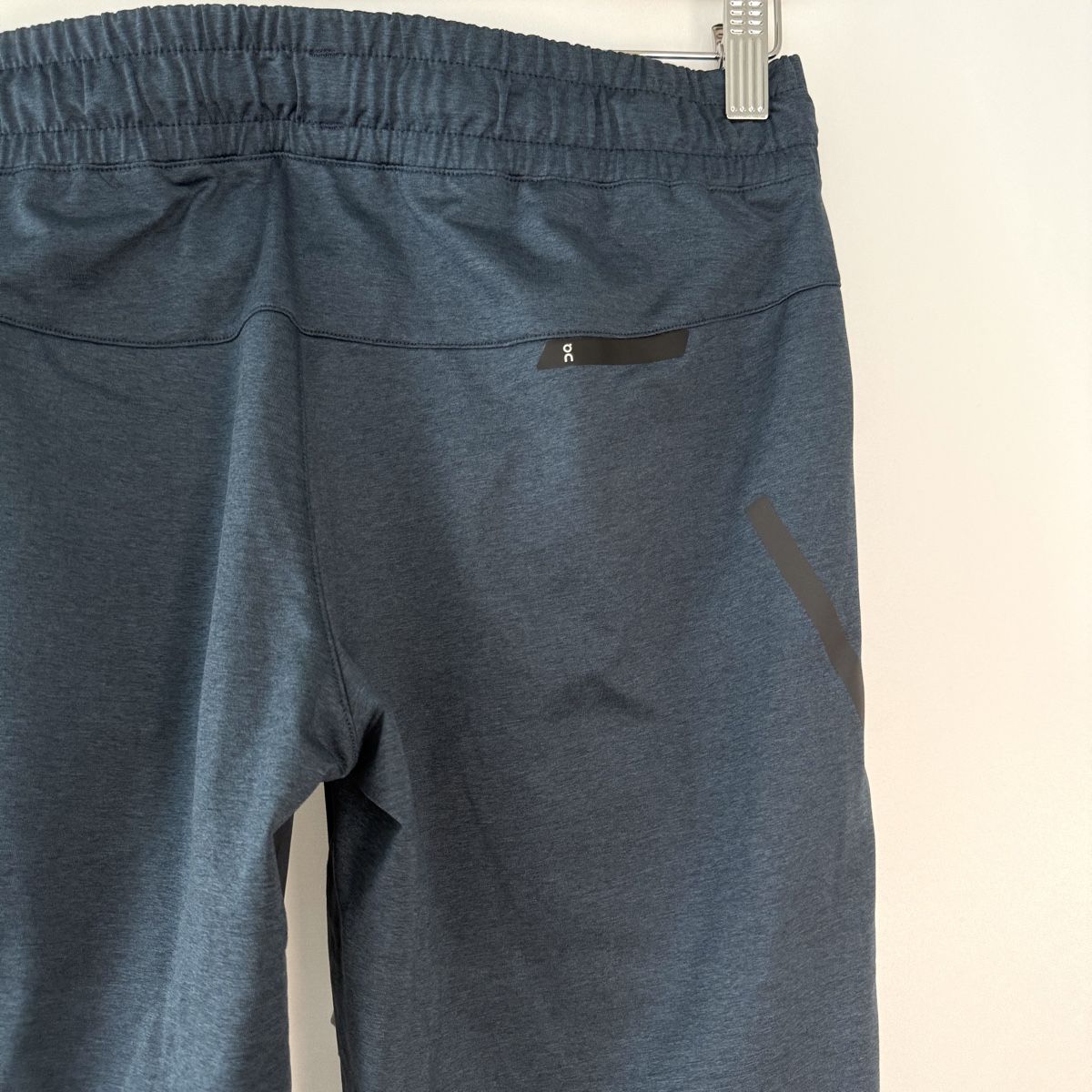 Pantaloni: ON Running Men's Pants – Nuovo (secondo la descrizione) da Freienbach venduto da Avviivva_Shop 5