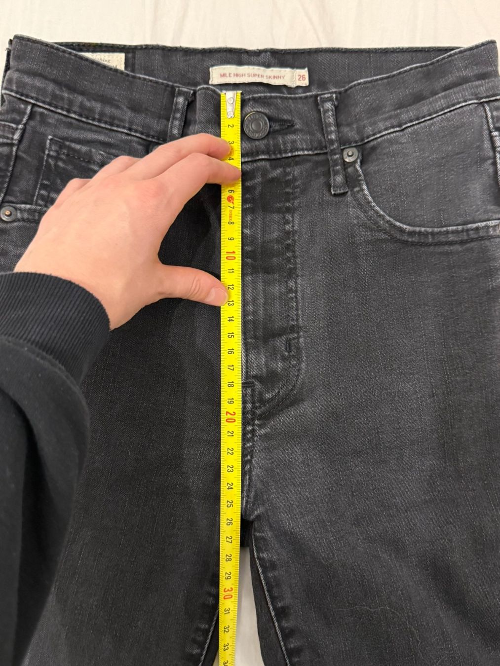 Levi's Jeans: Jeans Levi's, Grösse 26 – Gebraucht aus Elgg von sandramuee 7