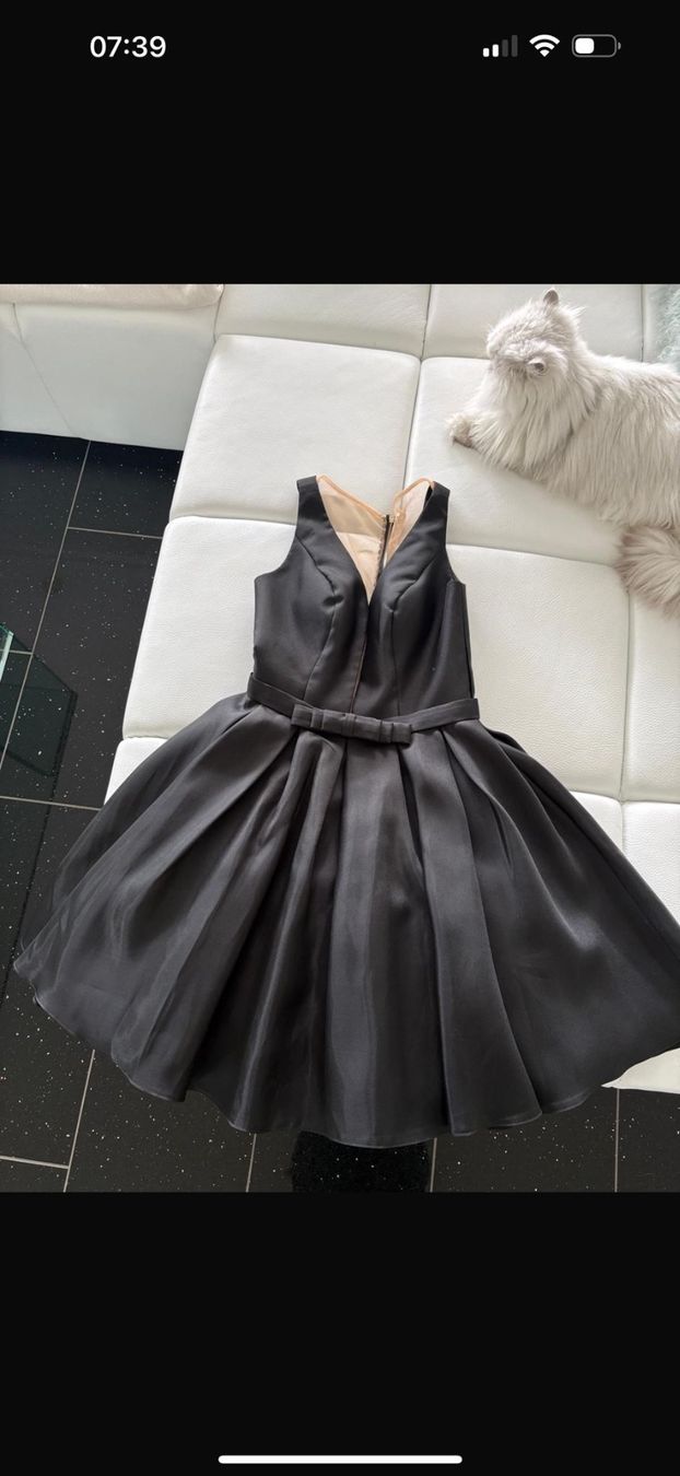 Vestiti: Kleid Sherri Hill – Nuovo (secondo la descrizione) da Jonschwil venduto da Dr.MeganHunt