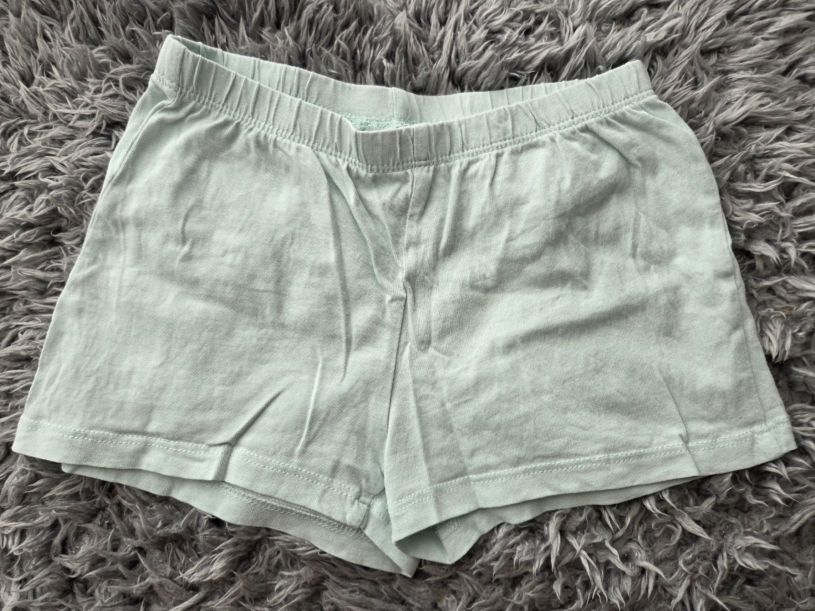 H&M Pantaloni: H&M Mädchen Shorts mintgrün Grösse 110  – Usato da Hüntwangen venduto da ManuM2014