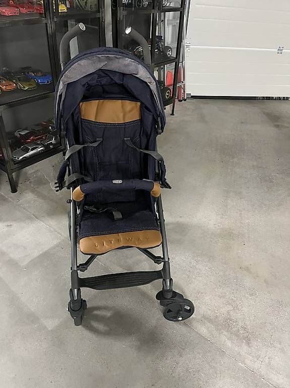 Kinderwagen: Chiccho Buggy "Denim" mit Lederapplikationen  – Neu und originalverpackt aus Kefikon ZH von 75T 1