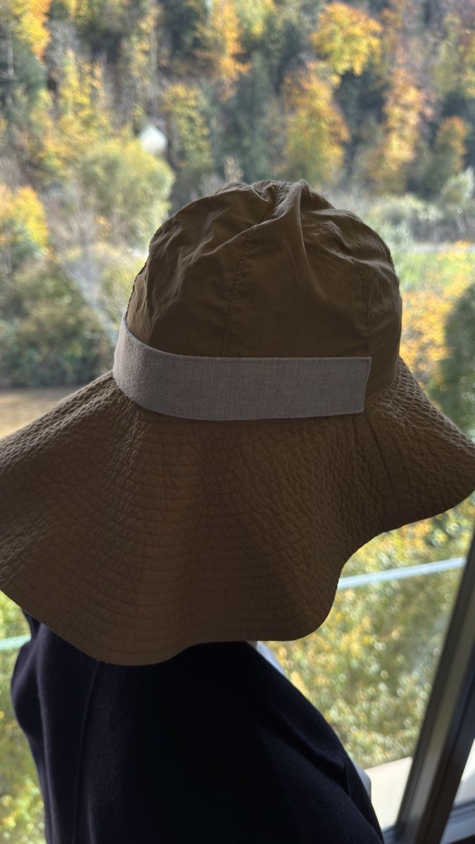 Jacquemus Copricapi, berretti & cappellini: Jacquemus | Bucket Hat | Gr. 56 – Nuovo (secondo la descrizione) da Kilchberg ZH venduto da nad_6dwp 3