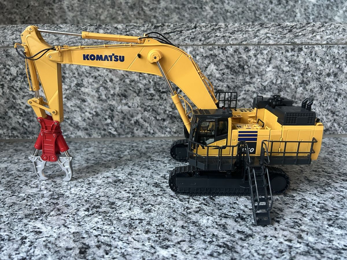 Komatsu Modellbausätze & Standmodelle: Komatsu PC1250, 1:50 , NZG – Gebraucht aus Horw von Tigercat635