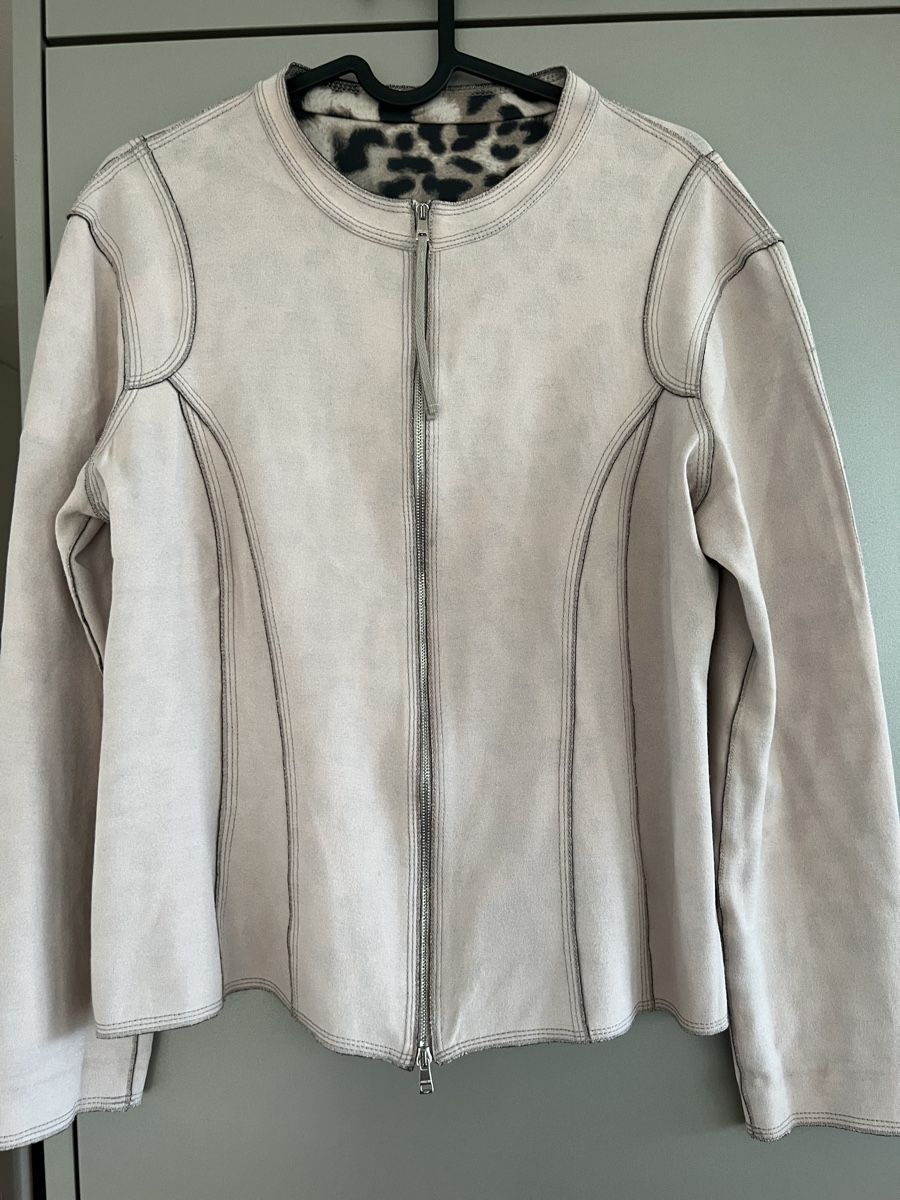 Marc Cain Pulls & Sweat-shirts: Marc Cain-Doppelseitig..Neu.Preis 290Fr. – D'occasion à rorschach par minadj 1