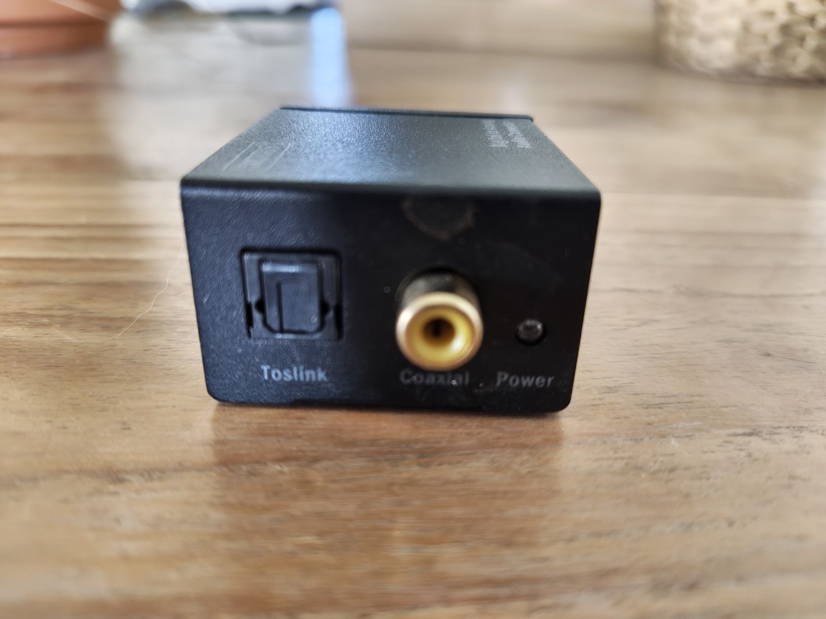 Convertitori: DIGITUS DS-40133 Digital to Analog Converter – Usato da Zürich venduto da roosnic1 3