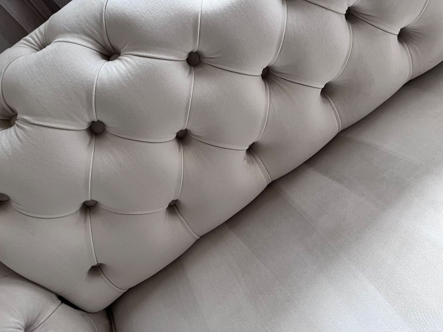 Divani: Chesterfield Sofa mit Schlaffunktion  – Nuovo (secondo la descrizione) da Zürich venduto da mo7_b7c5 3