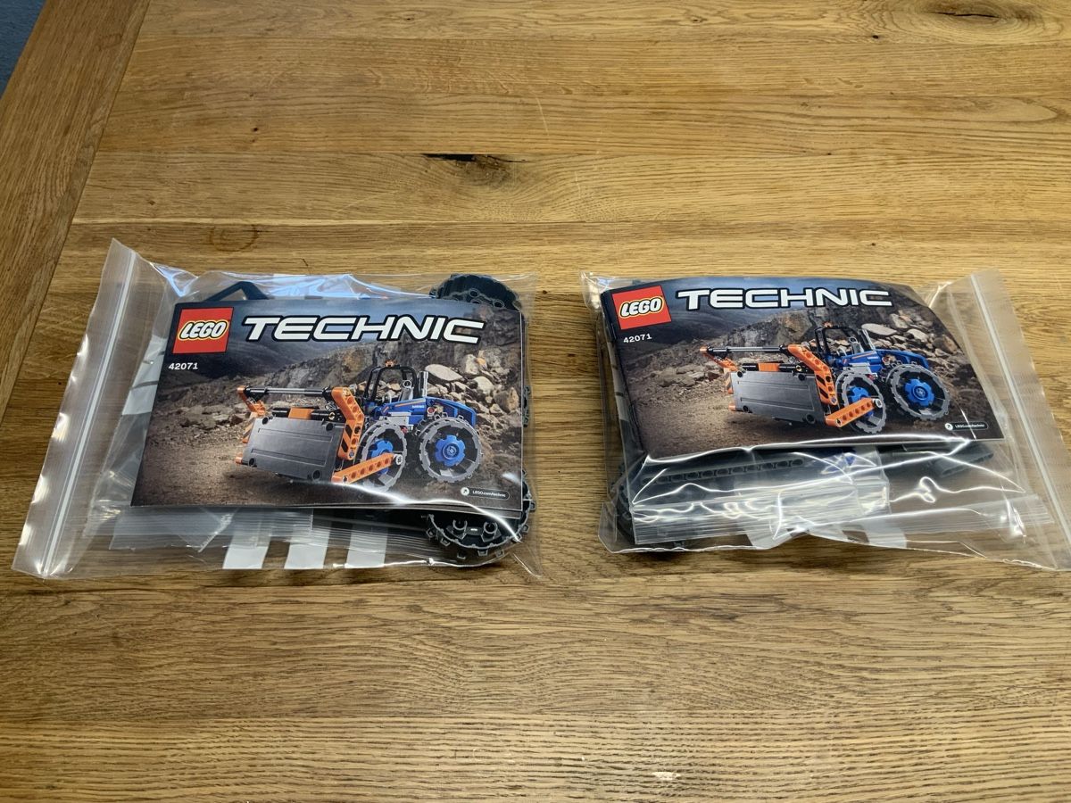 Lego Kit di costruzioni: 2x LEGO Technic 42071 Dozer Compactor – Nuovo (secondo la descrizione) da Tagelswangen venduto da rotsi 1