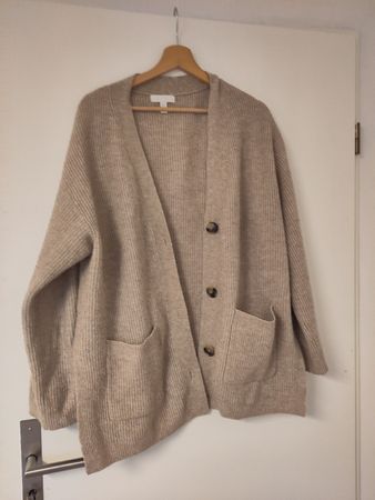 H&M ouversized Strickjacke beige Grösse S guter Zustand