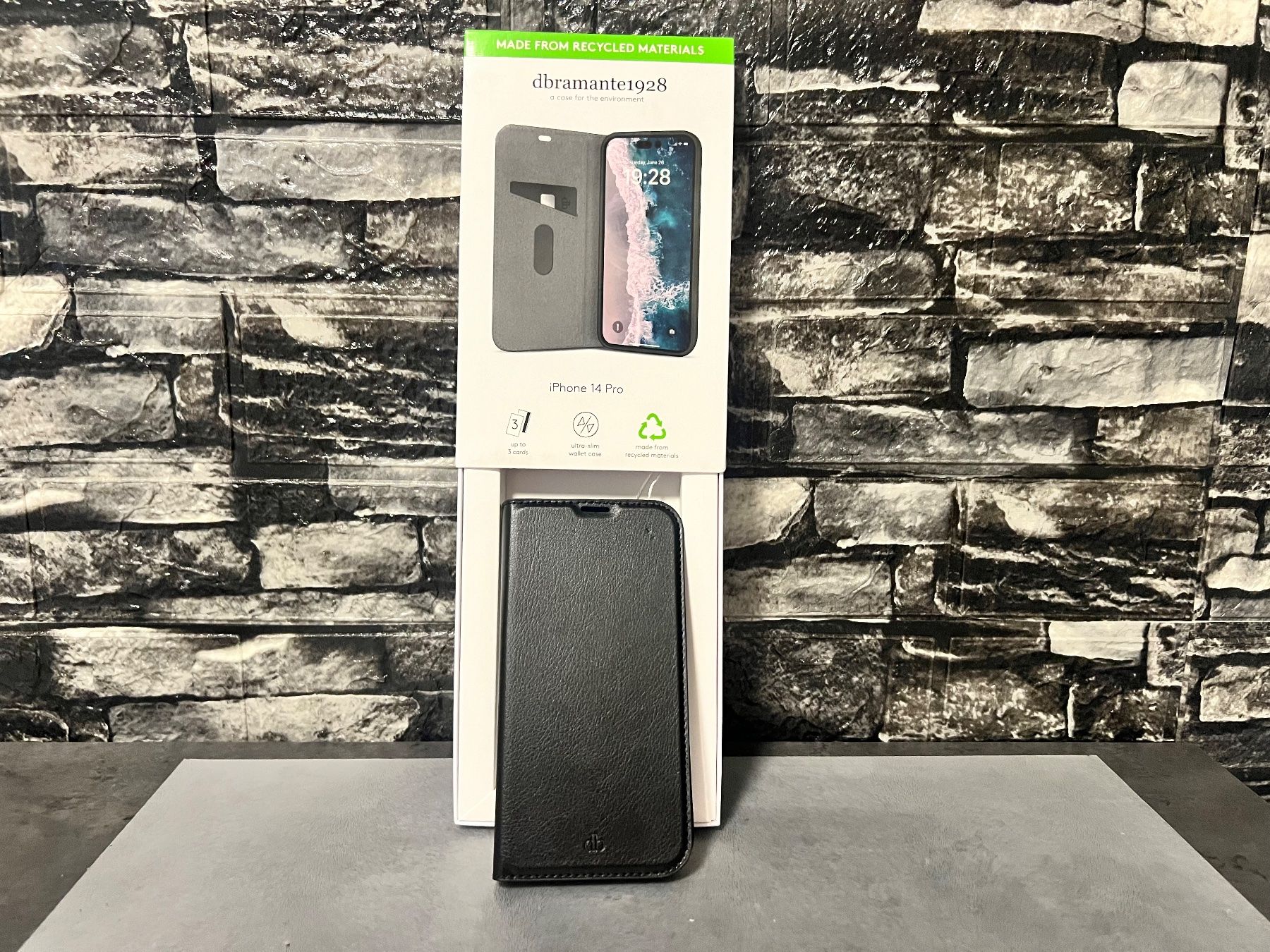 Apple Cover & Protezioni schermo: iPhone 14 Pro dbramante1928 Oslo – Nuovo (secondo la descrizione) da Bern venduto da No1e 1
