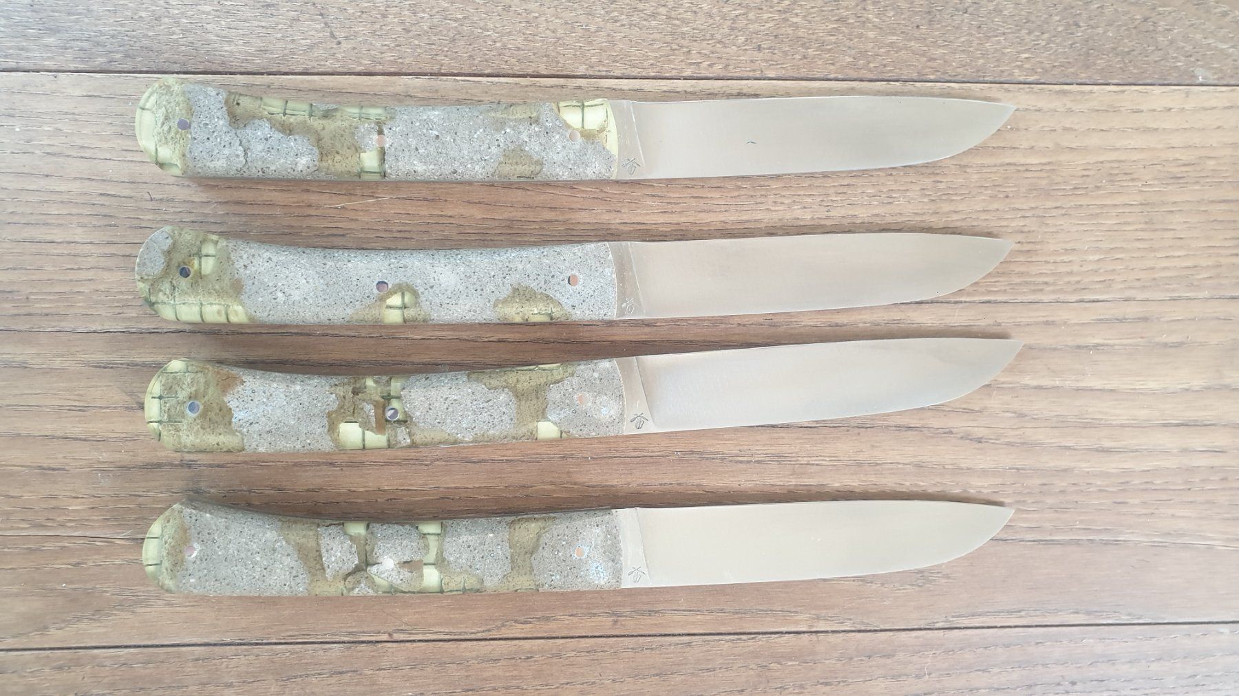 Coltelli: Steakmesser 4er Set Roland Lannier "Concrete" – Nuovo e nell'imballaggio originale da Arboldswil venduto da Patrik-Tschanz 2