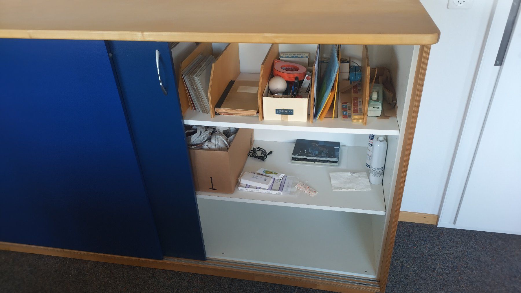 Cassettiere: Sideboard Schrank mit Schiebetüren – Usato da Zollikerberg venduto da Alasaka2013 5