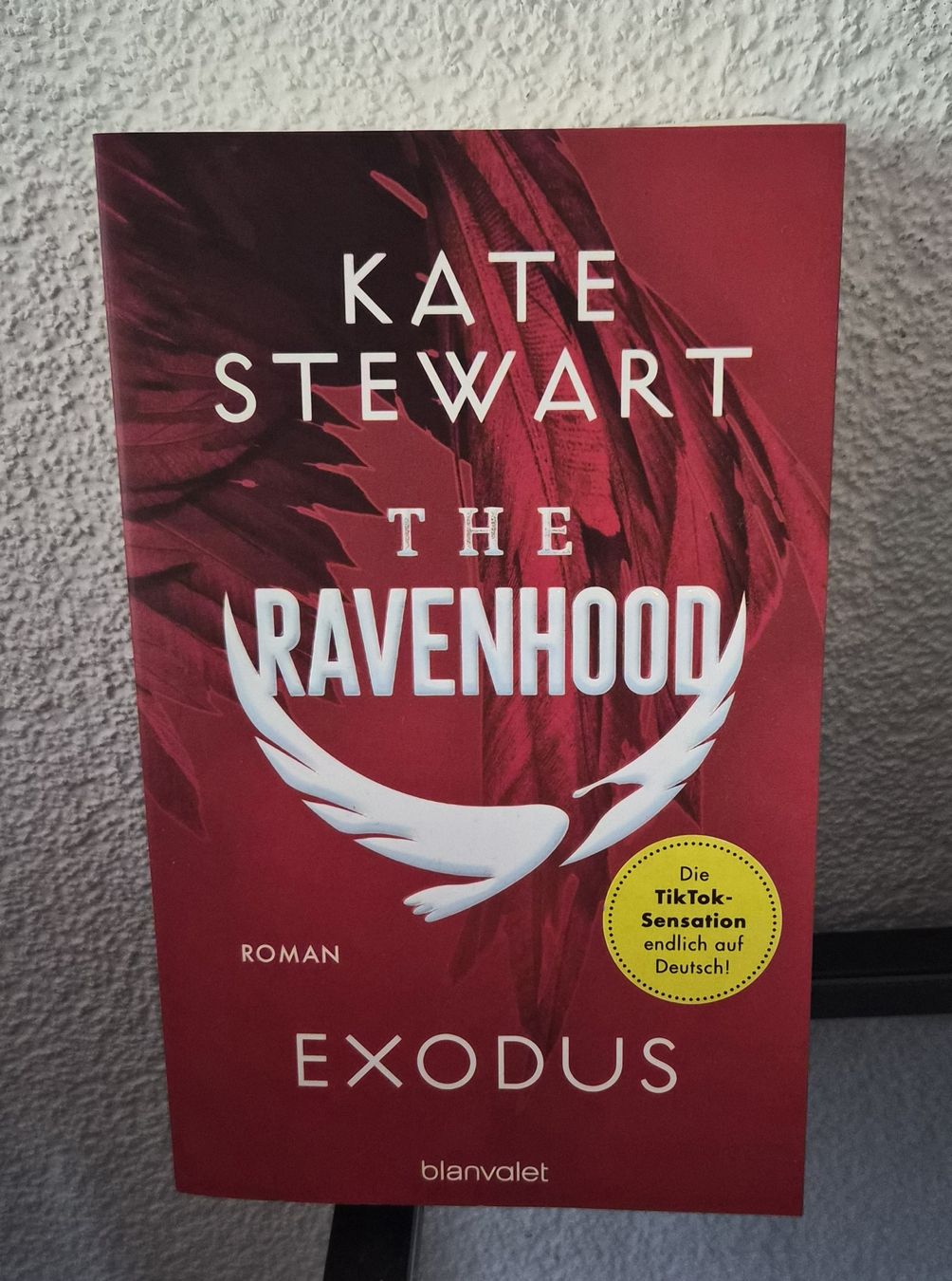 Bücher: Ravenhood Band 2 - NEU – Neu (gemäss Beschreibung) aus Muhen von Savana16