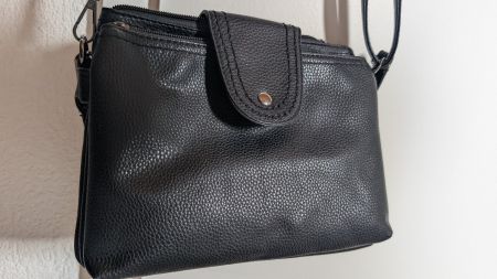 Handtasche schwarz klein und handlich