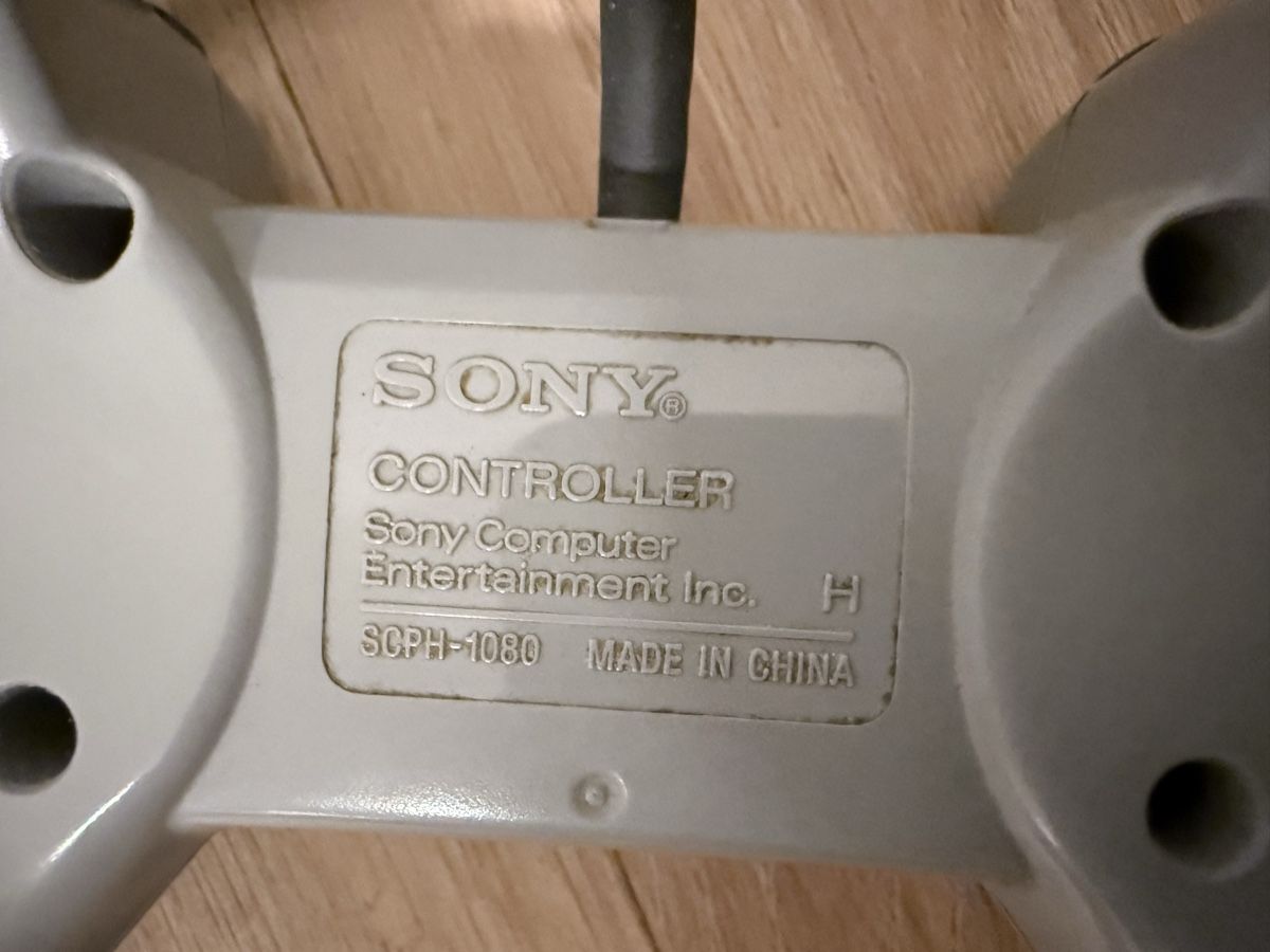 Sony Jeux: Manette ps1 – D'occasion à Plasselb par val_6dkn 1