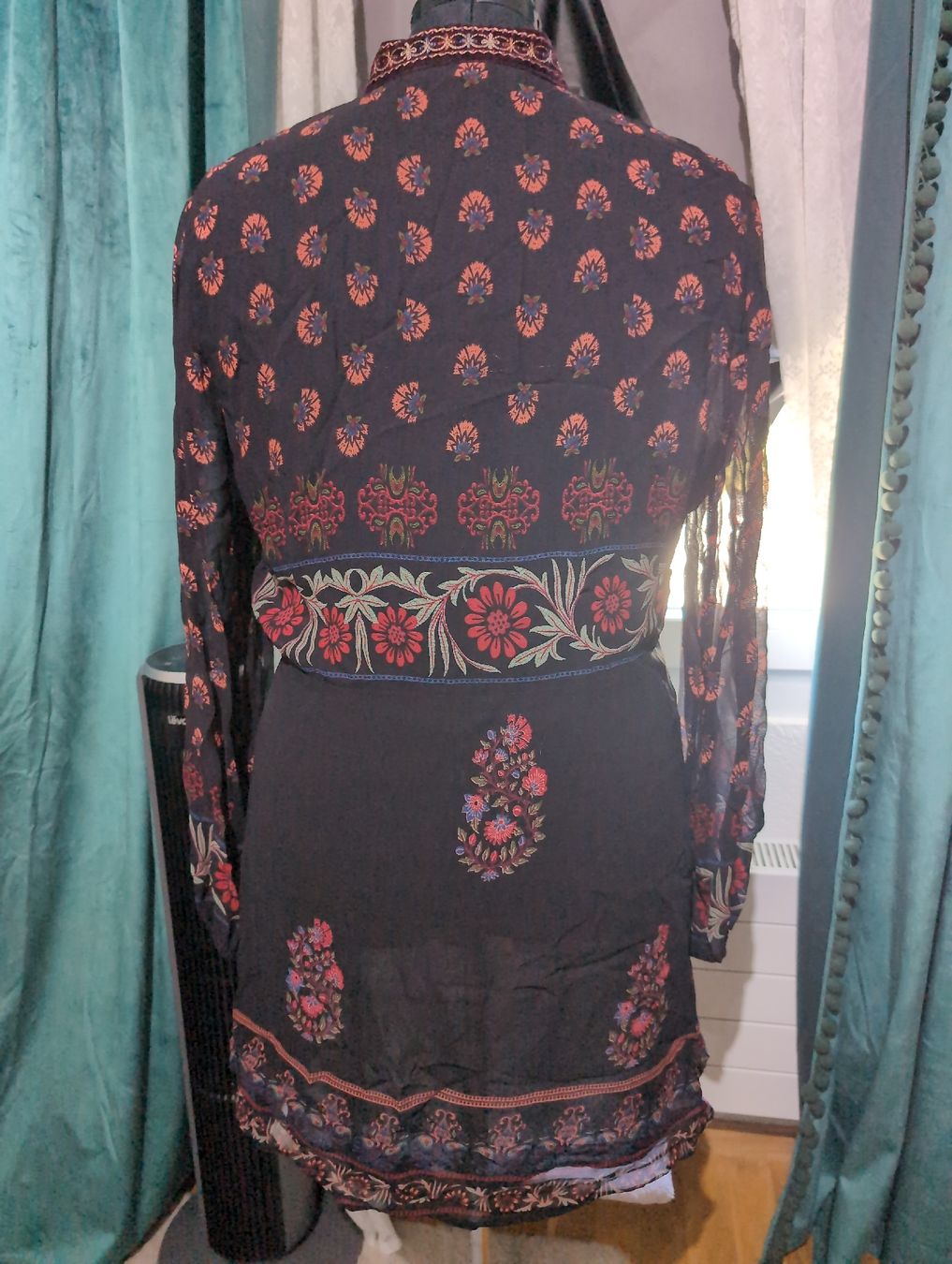 Zara Blusen: Wunderschöne Boho Bluse mit Stickerei, XL – Gebraucht aus Busswil BE von MissMuffin 3