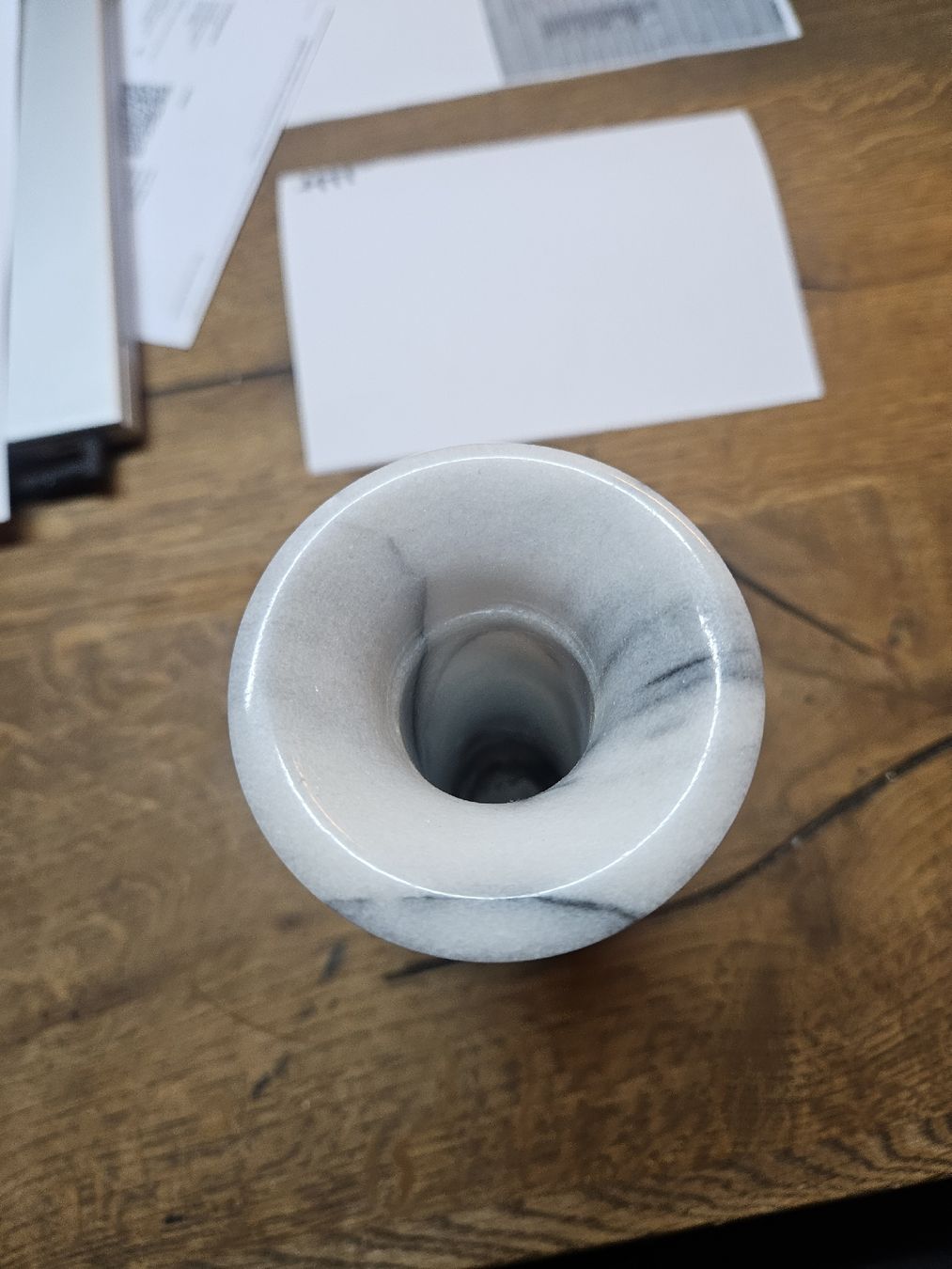 Vasi & Recipienti: Elegante Marmor Vase (Q) – Usato da Rorschach venduto da TimelessTrading 1