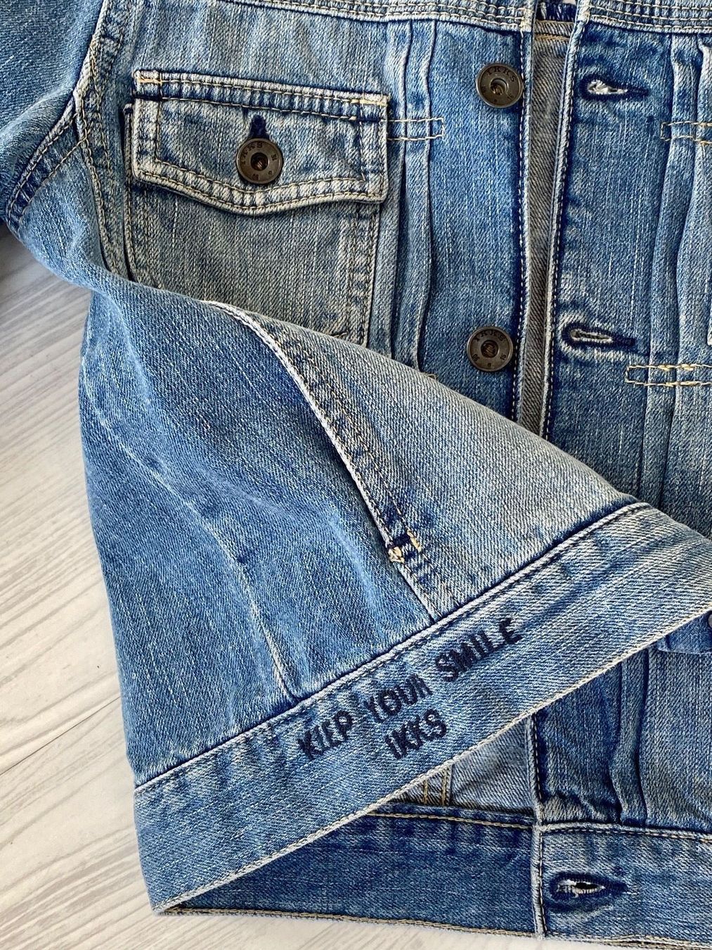 IKKS Giacche & Cappotti: Coole Mädchen- Jeansjacke IKKS Gr.138 – Usato da Estavayer-le-Lac venduto da Mimmy02 2