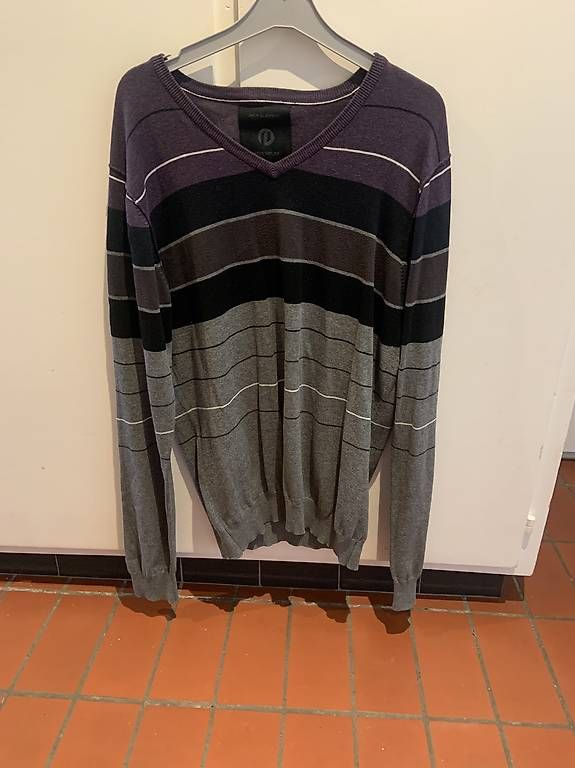 Hugo Boss Lotti di vestiti: Hemde und Pullover 39/40 & M. Boss, J&J – Usato da Davos Dorf venduto da BenoitFichaux 4