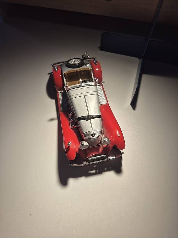 Modellautos: Burago MERCEDES SSK 1/24 – Gebraucht aus Echallens von cha_6vnf