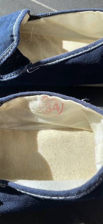 Scarpe per ragazzi: Sommerschuhe, Espadrilles, Slipper von Ethletic in Gr. 34 – Usato da Zürich venduto da Chratzomat 3