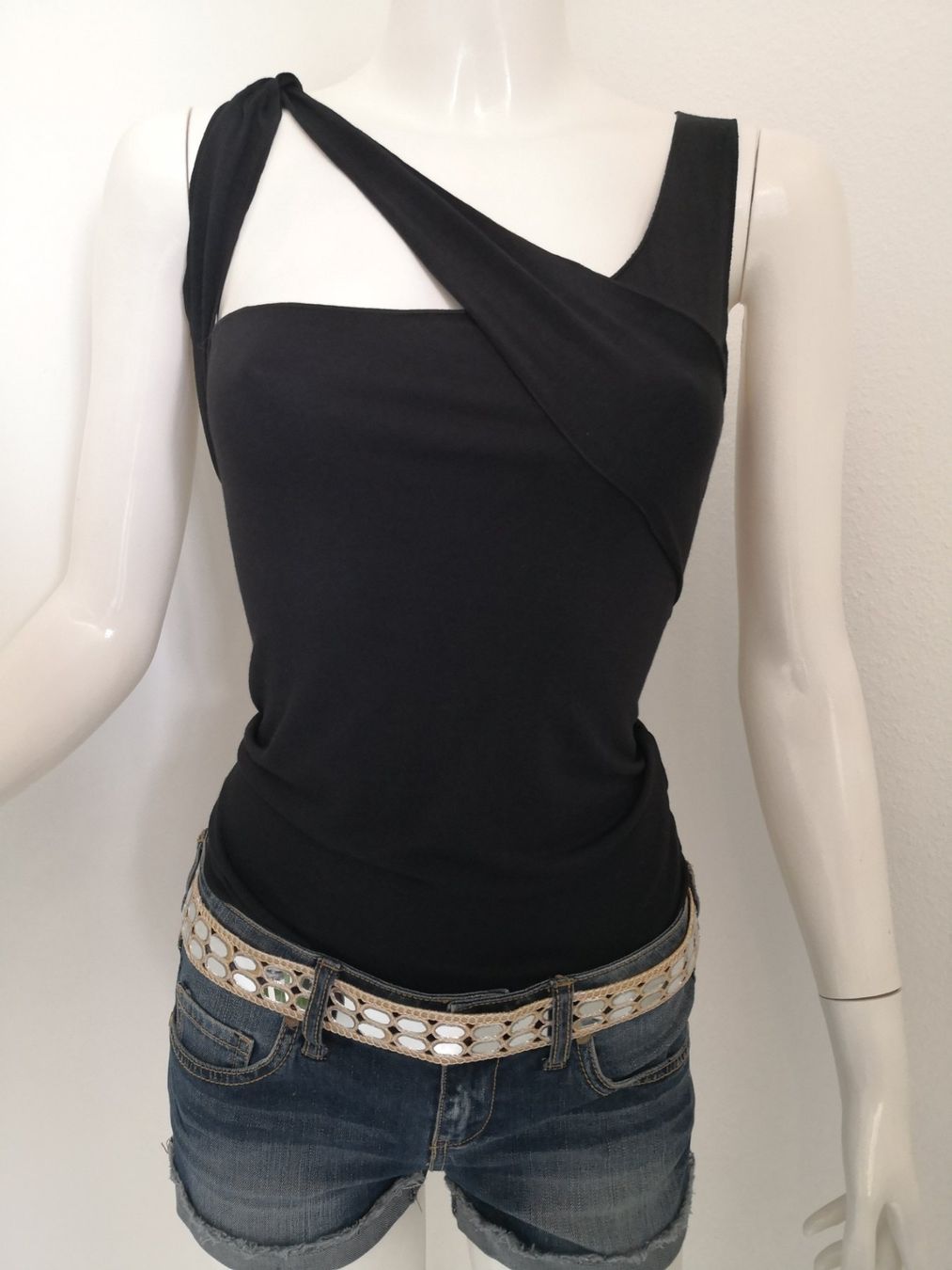 Mango Top: 🤩MANGO TRAPEZ-TOP STRETCH SCHWARZ – Nuovo (secondo la descrizione) da Olten venduto da Naja-Twins-Twins 6
