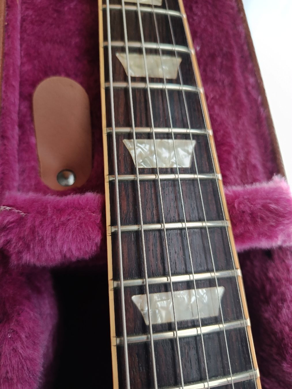 Gibson Strumenti musicali: Gibson les Paul 1994 – Usato da Sion venduto da norns 3